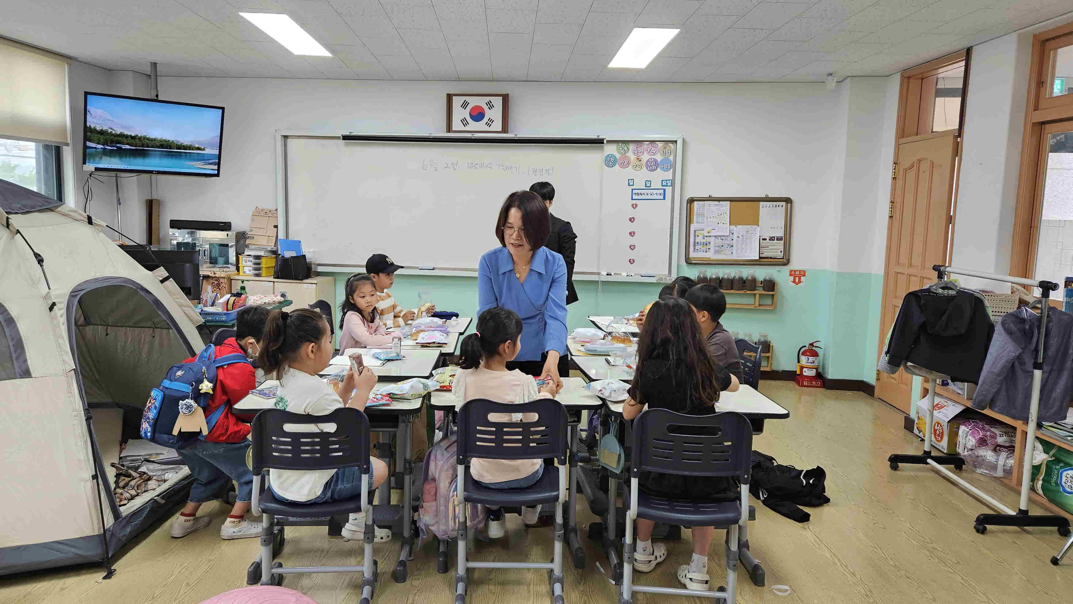 2025년 찾아가는 도서관 책 놀이터 활동사진