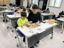 2024년 10월 토요가족체험프로그램 <가족과 함께하는 도서관day>