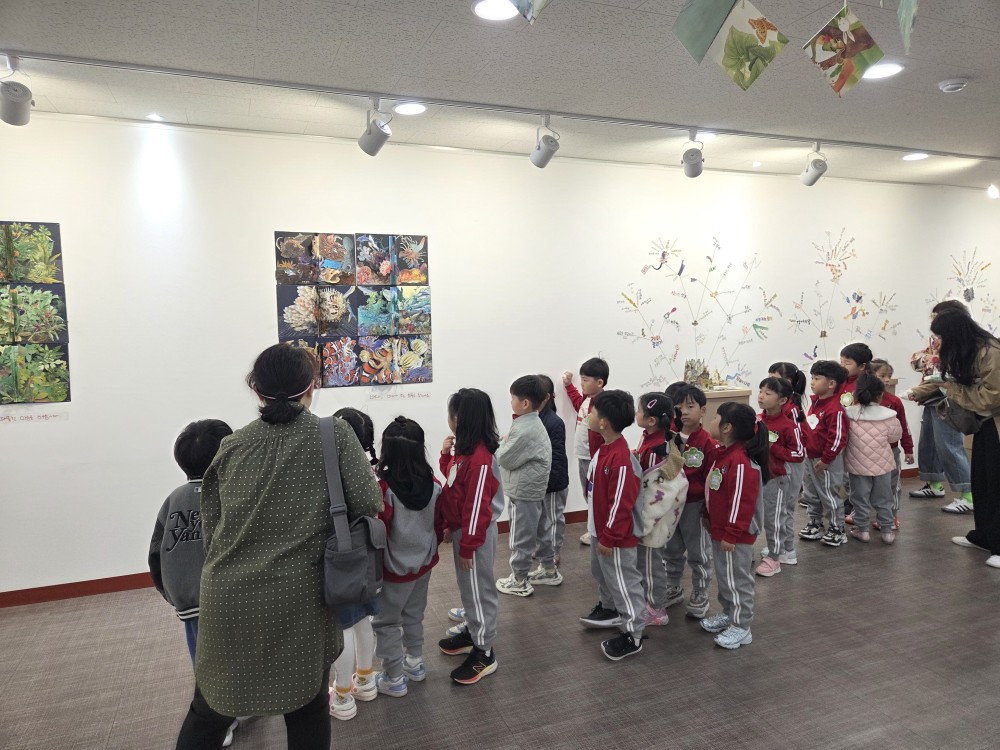 보는 책 노는 책 만드는 책